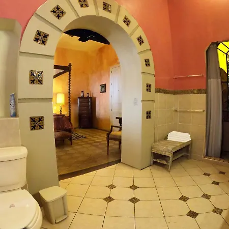 La Perla Hotel Boutique B&B Guadalajara Extérieur photo